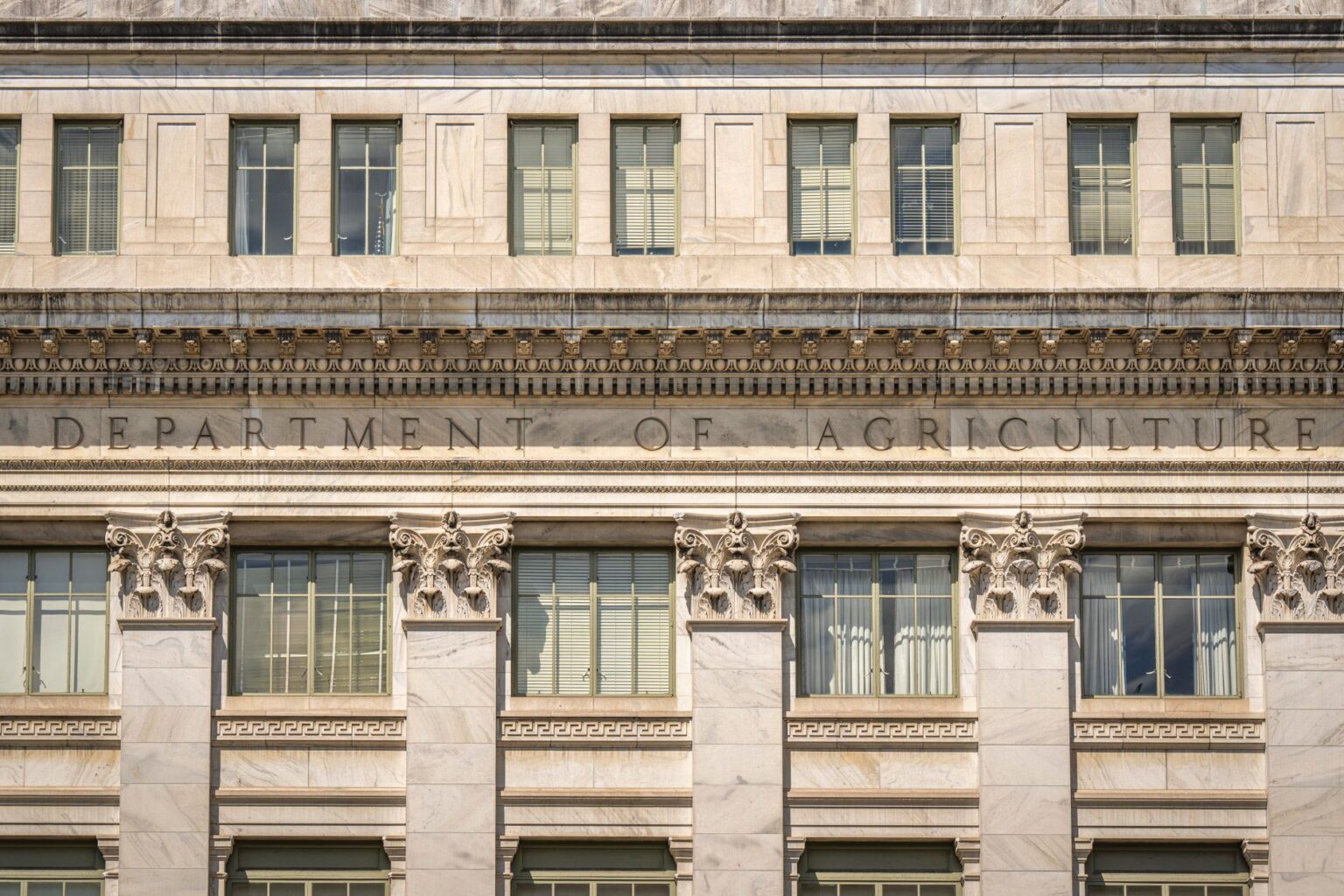 Exterior of a central bank building representing Federal Reserve monetary policy decisions